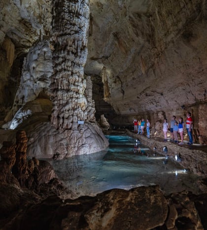Natural Bridge Caverns