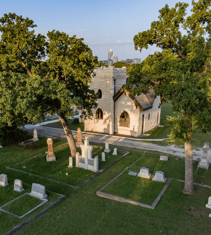 Oakwood Cemetery Chapel